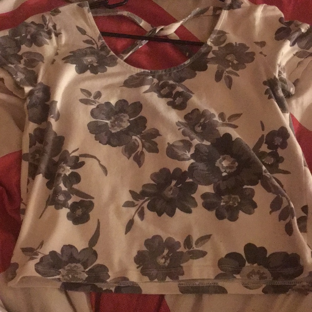 Flowered crop top with open back